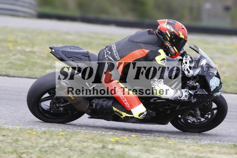 /Archiv-2025/04 13.04.2025 Get Faster Caremotion ADR/Gruppe gruen/228